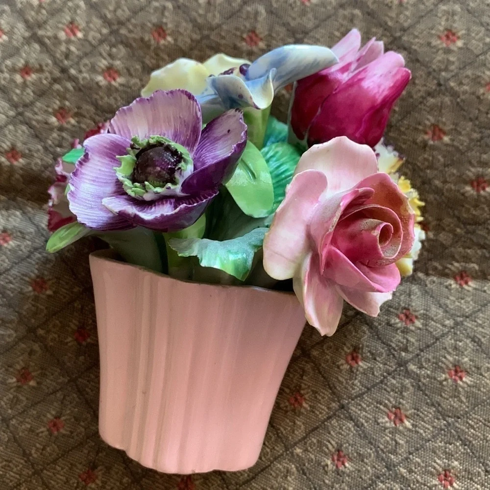 Vintage Staffordshire floral bouquet bone china England pink vase